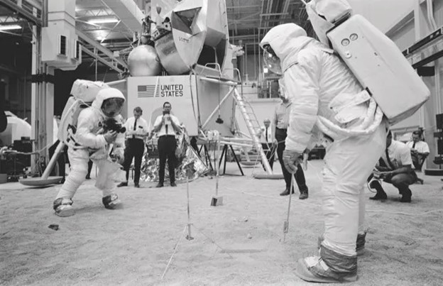 apollo era space training at nasa